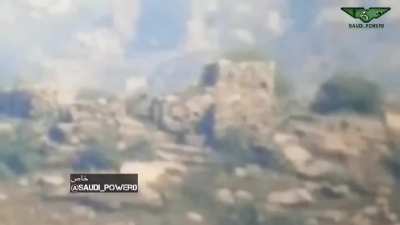 Saudi sniper targets a Houthi in yemen Saada 