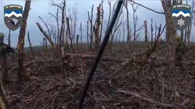 The 10th Mountain Assault Brigade shared footage of their assault on Russian positions north of Bakhmut. The AFU is advancing steadily in this area. '23