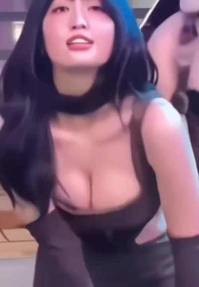 Mommy momo's boobs