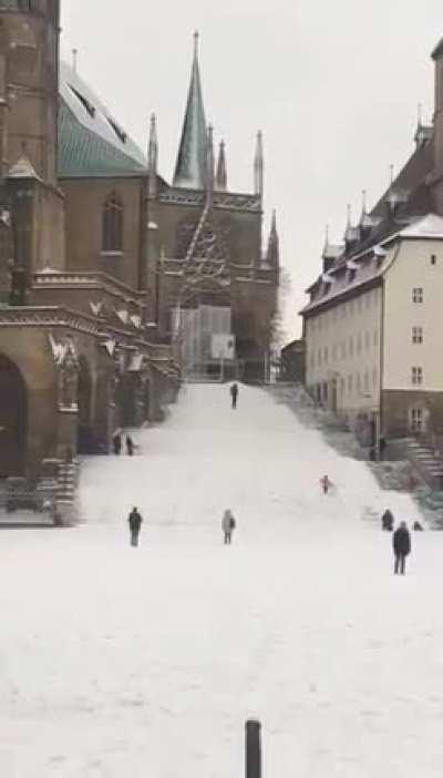 Snowboarding on the stairs of Erfurt Cathedral