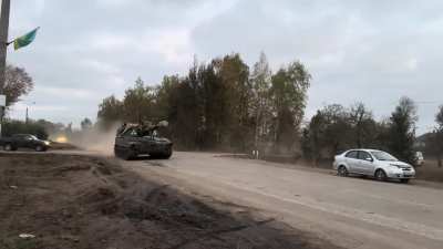 American supplied M109A4 SPG drives trough Yunakivka, Sumy Oblast. This mobile artillery system will support the Kursk operation.