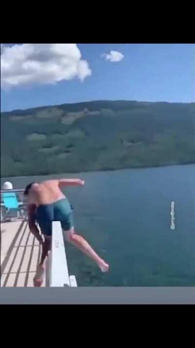 WCGW jumping off a boat