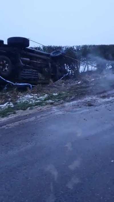 Hilux righting a hilux. Both drove home and both still on the road