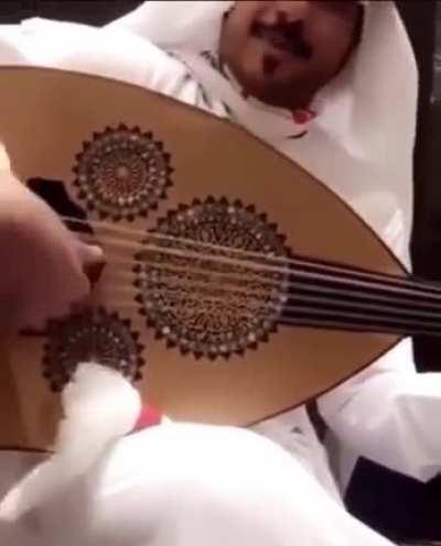 English music, arabic instrument