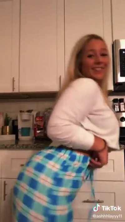 Booty Bouncing