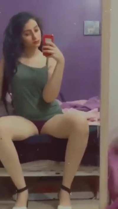 Desi Hot Girl (Inbox To Get 1tb Indian Vid Collection For Cheap)