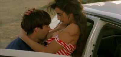 [Nipple] [Topless] Penelope Cruz - Jamon Jamon (1992)