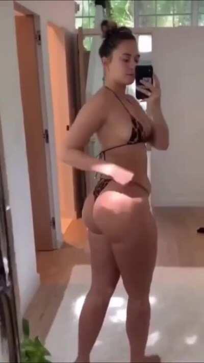 Yesjulz comp