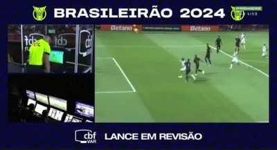 Como esse penalti marcado em campo pode ser confirmado?