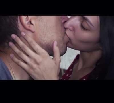 toungekissingvideos - Video #3472