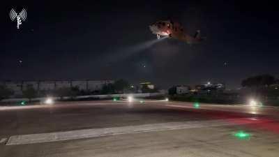 the israeli special forces rescued 2 hostages from gaza today, yamam and the shin bet defended them with their lives, this is the moment they all landed back in israel.