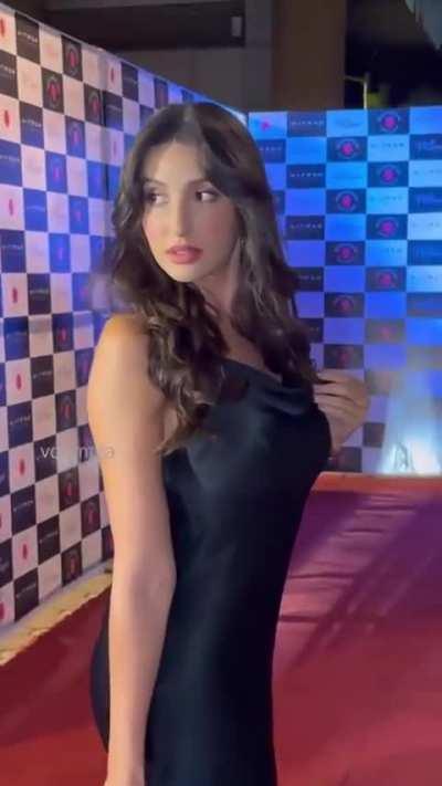 Sexy Nora Fatehi