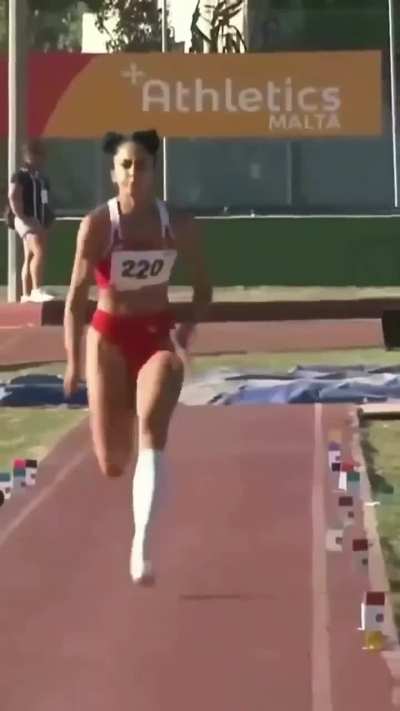 Claire Azzopardi - Maltese Long Jumper 