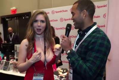 ðŸ”¥ Lucky reporter at a porn convention : Clothedgrinding |...