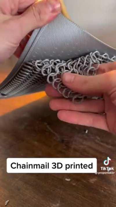 Oddly satisfying 3D printed chainmail