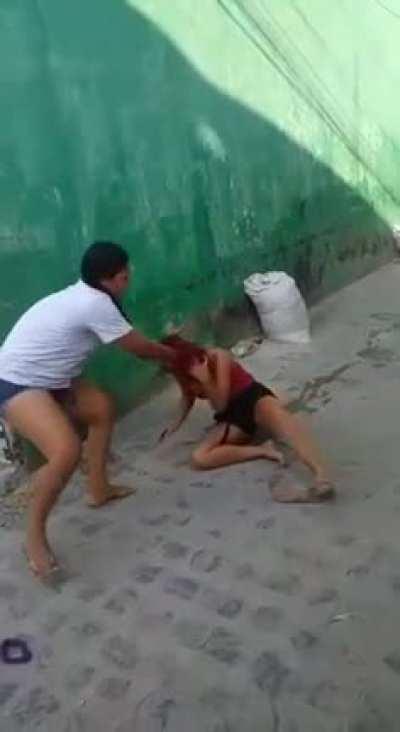 red head piss herself a lot while getting beaten in fight