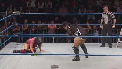 Su Yung stapling Havok between the legs