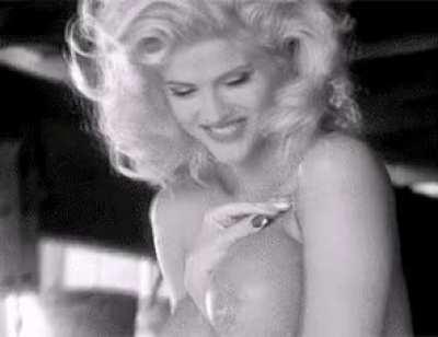 Anna Nicole Smith - NSFW