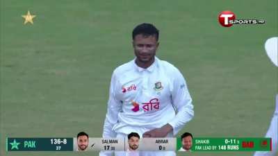 SHAKIB AND TIMEOUT &quot;A NEVER-ENDING LOVE STORY&quot; AGAIN WITHNESSED IN BAN VS PAK