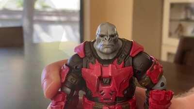 To celebrate the release of Jazwares’ first wave of Halo figures on 10/1, I whipped up exactly what you all wanted: A Brute Captain Face Reveal!