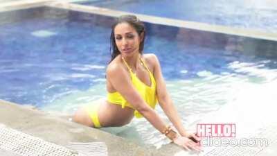 Malaika arora bikini body