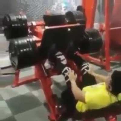 HMFT after this guy does the sponge