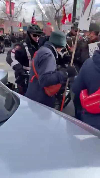 Calgary cops making sure that Beltline residents sick of the anti-mandates/anti-Trudeau/anti-everything protesters don't get impeded from their patriotic march