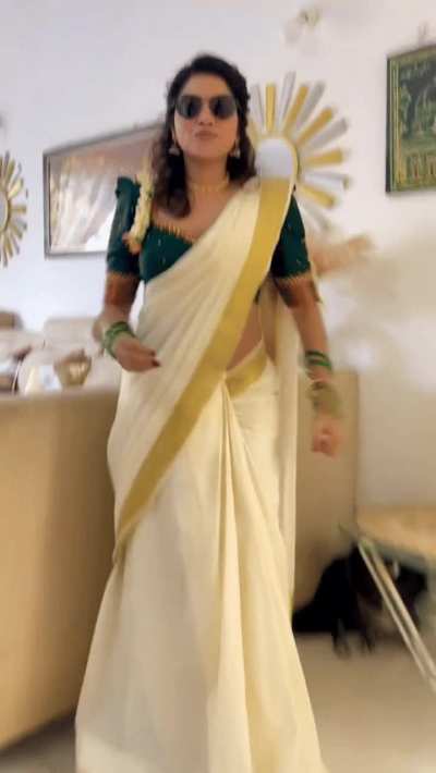 Kaashima in saree