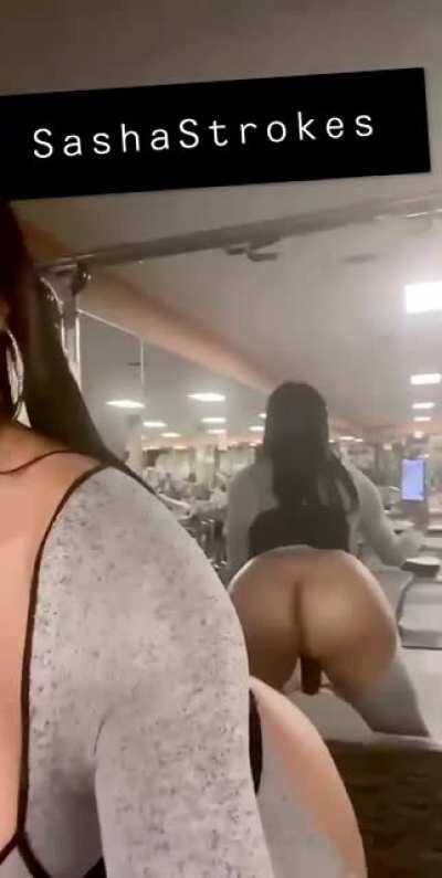 It's the ass for me🍑