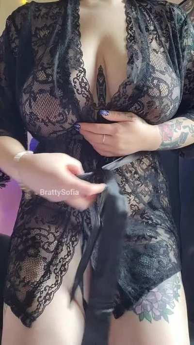 Big titty goth slut at your service