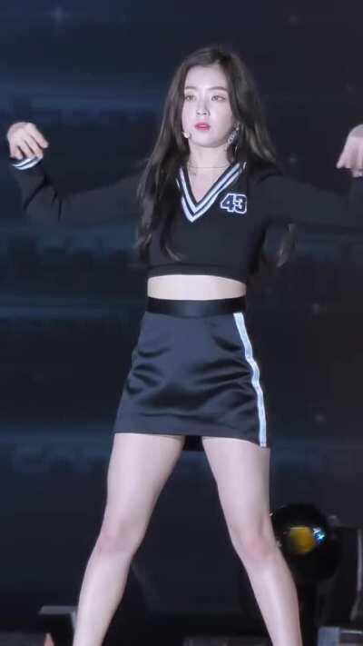 RED VELVET - Irene's Jiggly Thighs