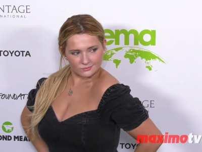 Abigail Breslin (2021 EMA Awards Gala)