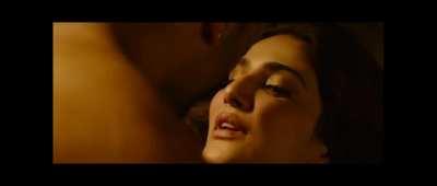 Bani Kapoor Sex - ðŸ”¥ Vaani Kapoor and Ayushmann Khurrana hot scenes in Chand...