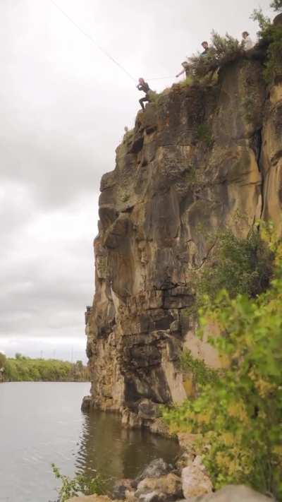 WCGW having too much slack on a rope swing while cliff jumping?