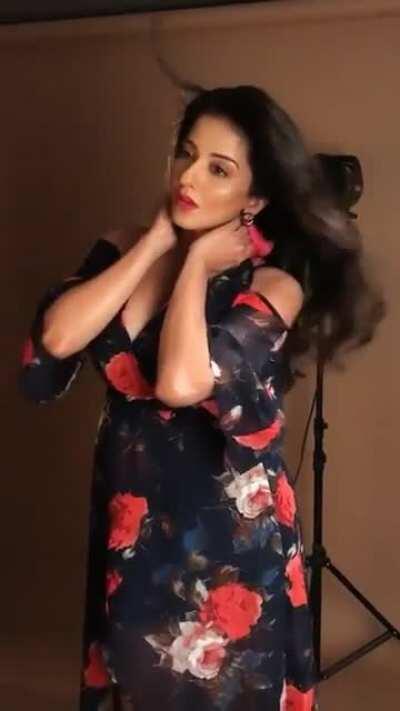 Hot photoshoot of Monalisa (Antara Biswas) 🥵