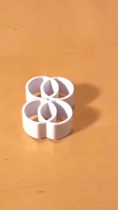 Ambiguous cylinder illusion