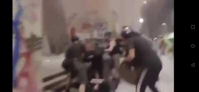 Portland rioters attack officer making lawful arrest