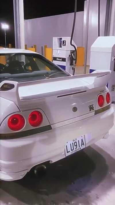 What's your opinion on the R33 ?