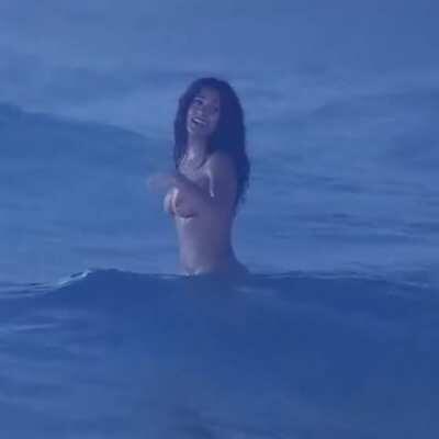 Salma Hayek naked swim plot in Ask the Dust