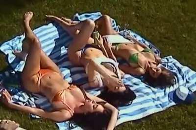 Stassie, Kylie and Victoria enjoying summer 