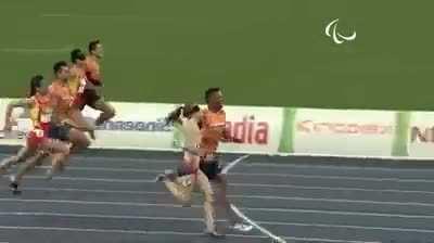 200m women blind race