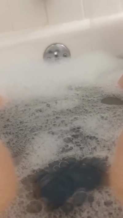 bubble bath gas 🫧💨 (F23)