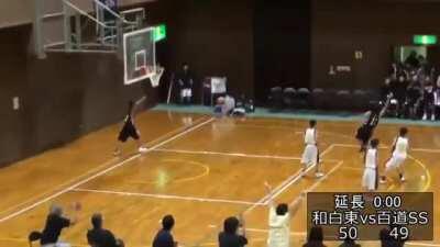 Full Court Buzzer Beater in Japan Schoolers' Basketball Game