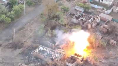 The 12th Brigade Azov and allied units engage in battles in New York village, stabilize the situation, and reclaim territory. 