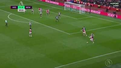 Aubameyang miss vs Newcastle