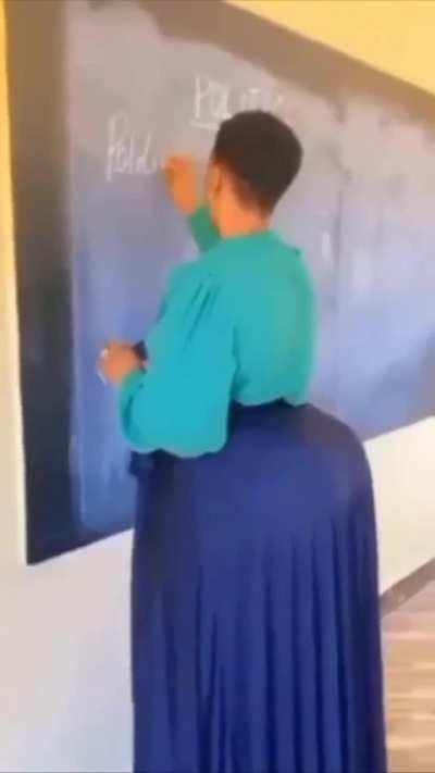 👩🏿‍🏫🍑