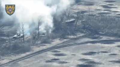 Ukrainian artillery targeting a Russian vehicle group destroying at least one tank