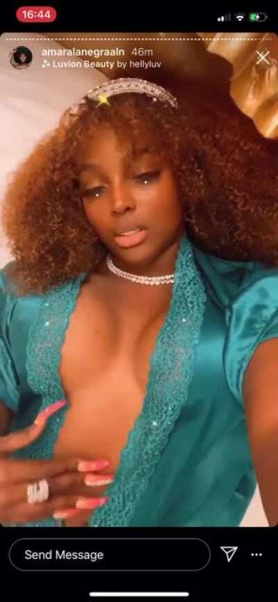 Amara la negra