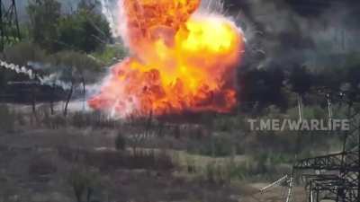 Detonation of an Russian Bmp-2 in Donetsk Region 