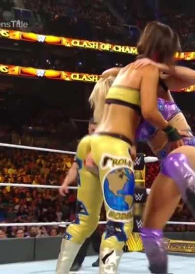 Charlotte grabbing Bayley's ass